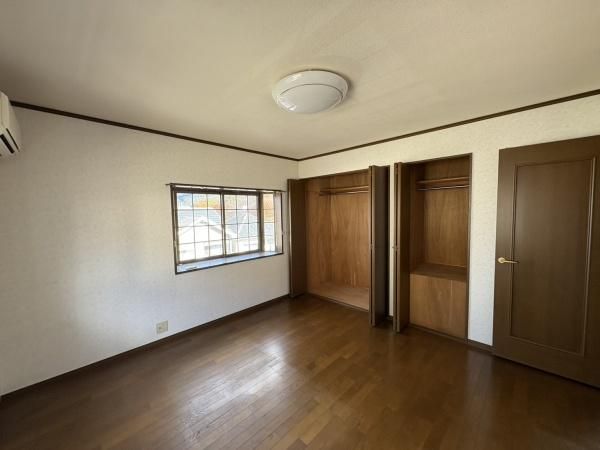 4LDK All-Electric House for Sale in Uji City, Kyoto - Thumbnail 3