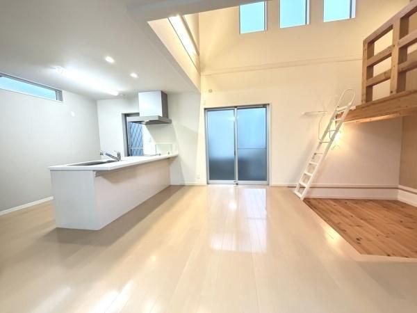 Renovated 4LDK House near Aeon Mall Kobe Kita | Kobe, Hyogo - Thumbnail 3
