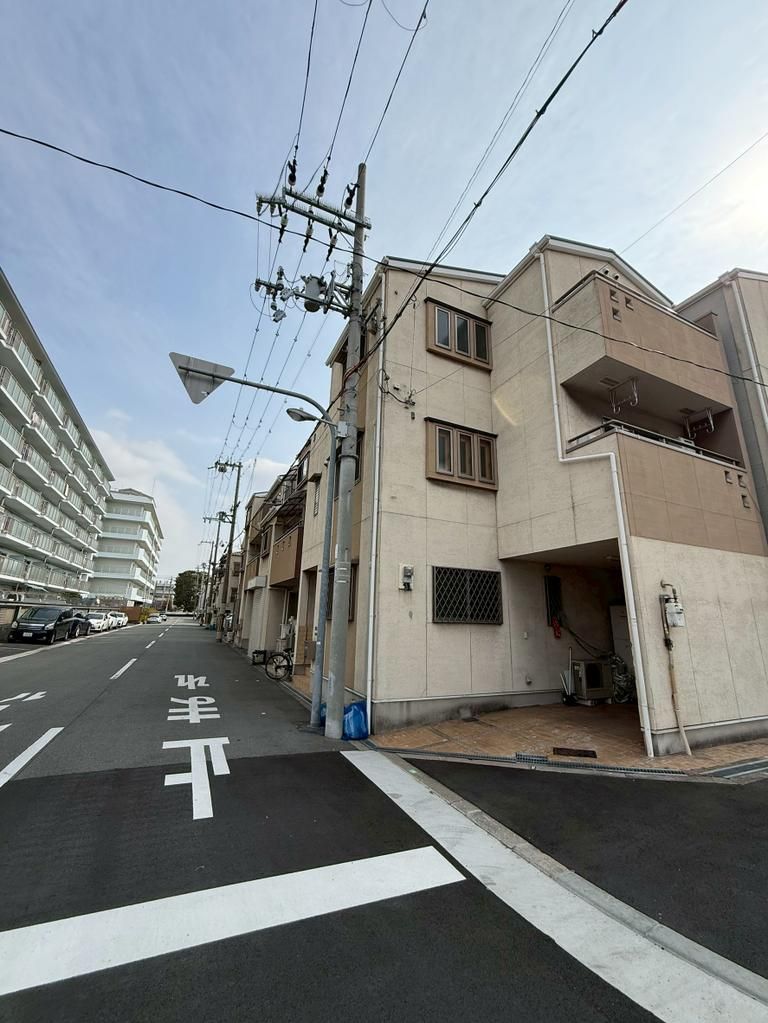 4LDK Detached House for Sale in Taisho-ku, Osaka - Thumbnail 3