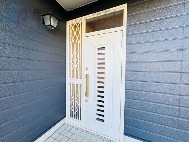 Renovated 3LDK House in Kobe's Sōyamachi with Garage - Thumbnail 3