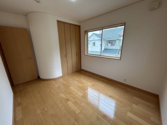 Modern 4LDK House for Sale in Kinokawa City, Wakayama - Thumbnail 4