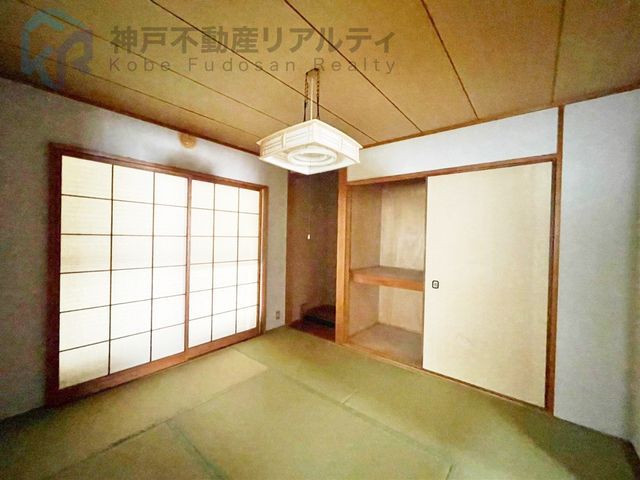 6DK RC House with Sea View in Kobe's Mikageyama - Thumbnail 2
