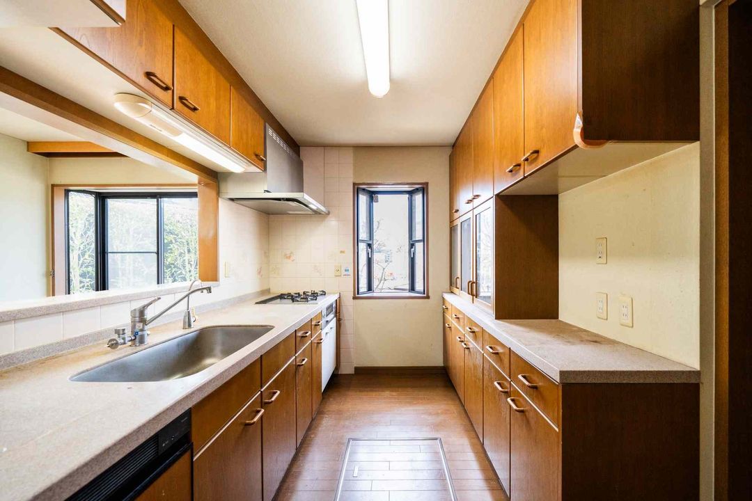 4LDK Detached House for Sale in Shijonawate, Osaka - Thumbnail 3