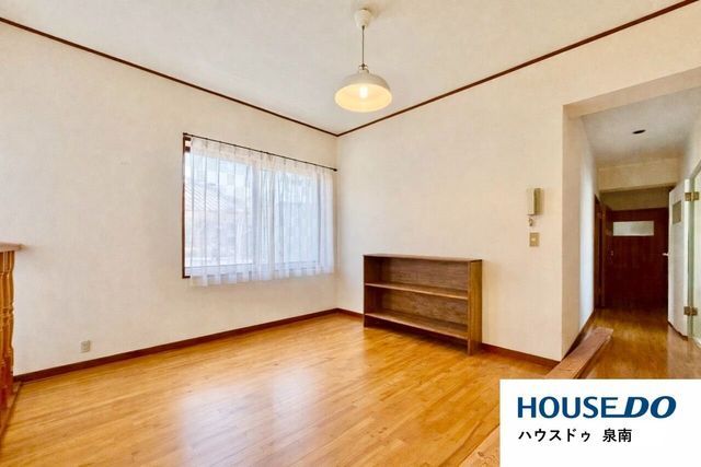 6LDK Reinforced Concrete House for Sale in Hannan City, Osaka - Thumbnail 4