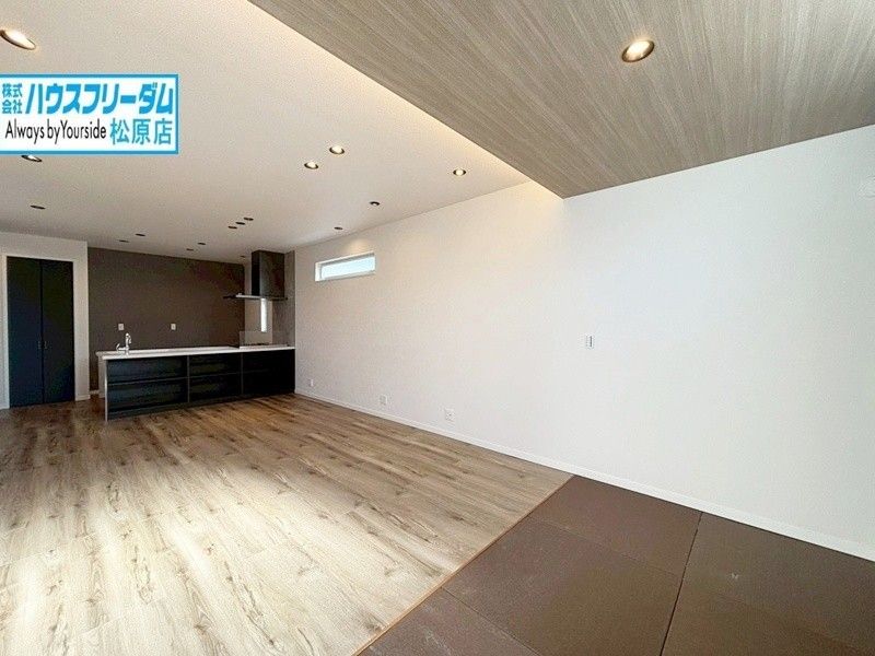 Modern 3LDK House for Sale in Matsubara, Osaka - 2024 Build - Thumbnail 3