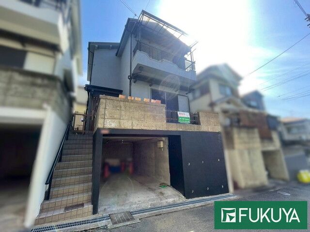 3DK House for Sale in Hoshigaoka, Hirakata City, Osaka - 67 sqm - Thumbnail 2