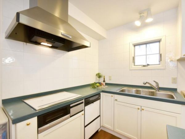 4LDK Detached House for Sale in Osaka Sayama City, Osaka - Thumbnail 3