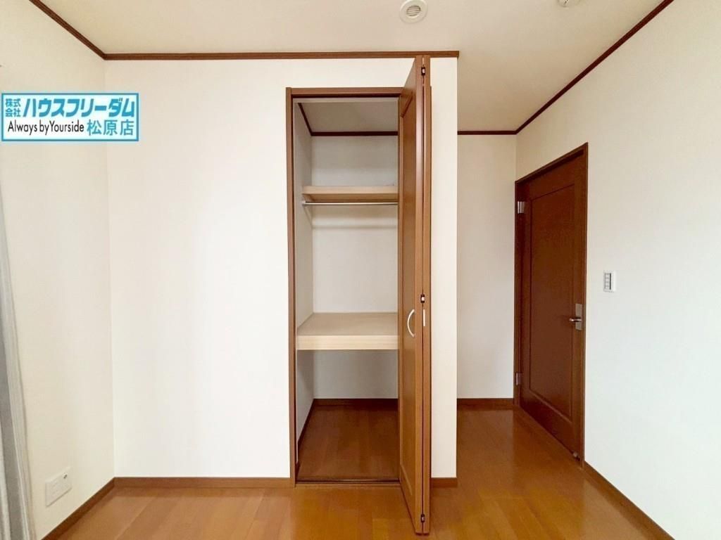 6SLDK House for Sale in Matsubara City, Osaka - Thumbnail 3