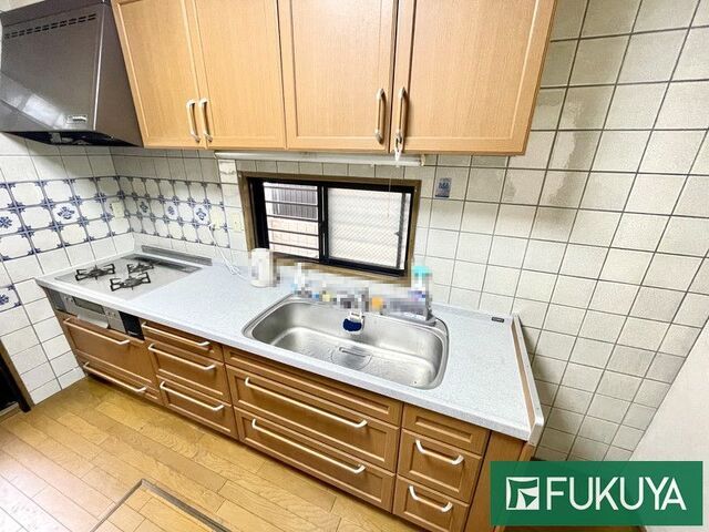 6SLDK Two-Generation House for Sale in Kobe's Higashinada Ward - Thumbnail 3