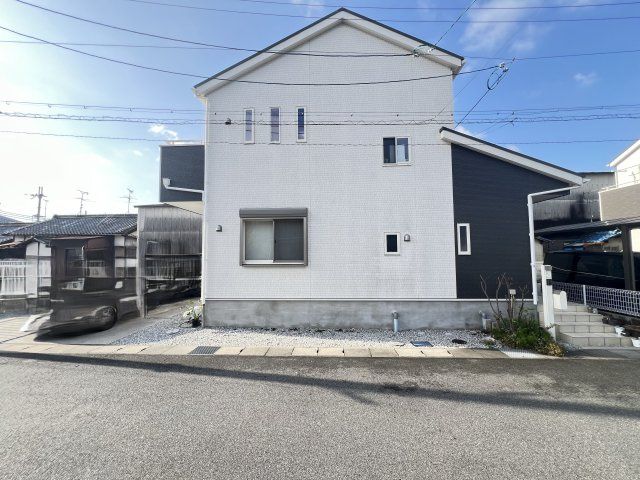 5LDK Detached House for Sale in Kōryō Town, Nara - 97.2 sqm - Thumbnail 2