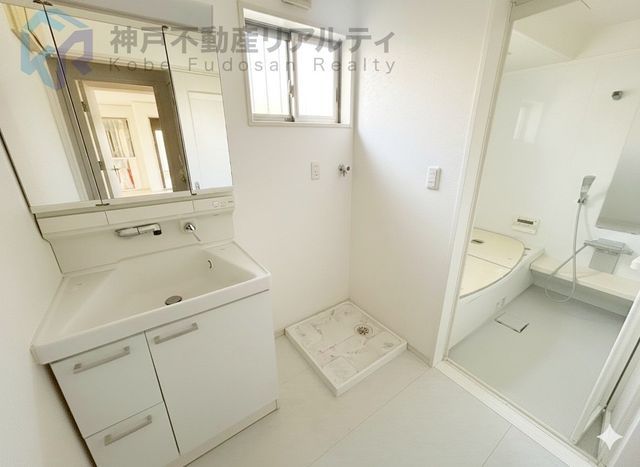 Renovated 2LDK House in Shioya, Kobe - 980万円 - Thumbnail 4