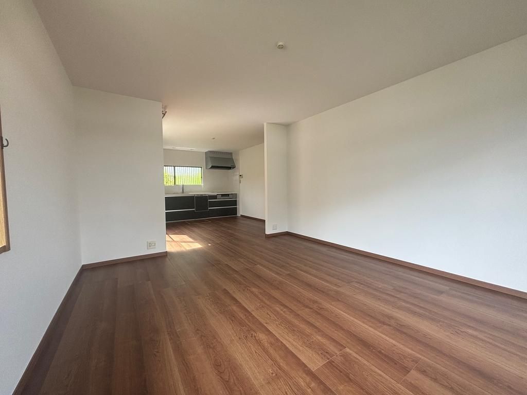 4LDK Detached House in Kamiwadai, Kobe | 2022 Renovation - Thumbnail 2