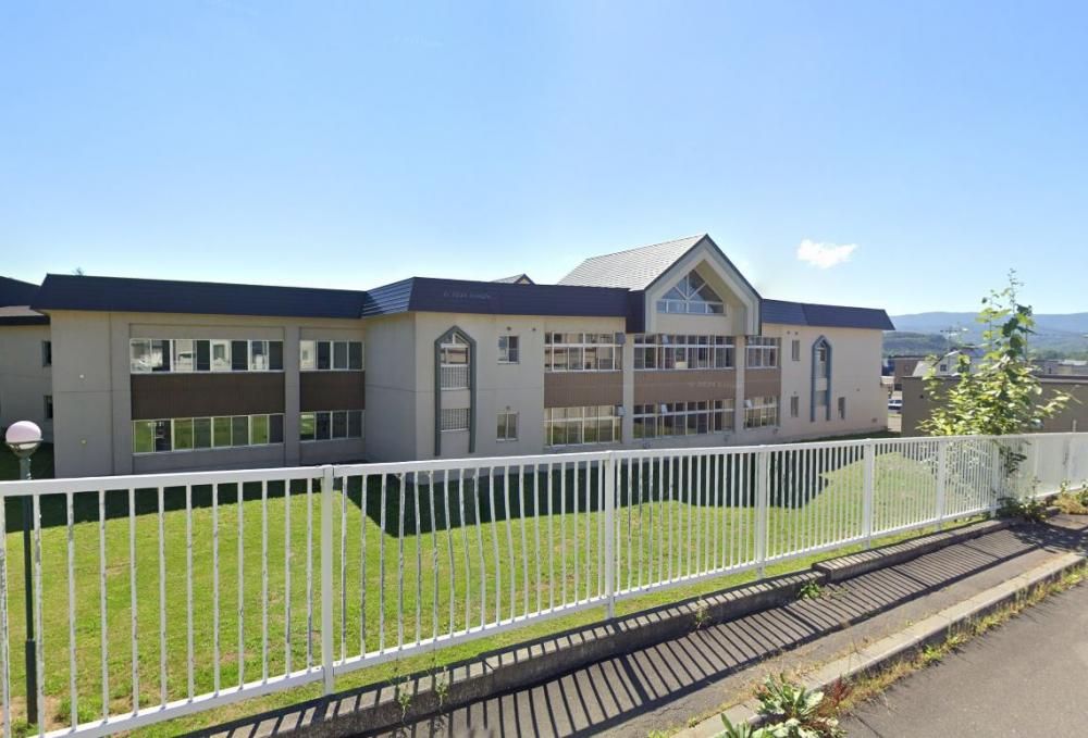 Renovated 3LDK House for Sale Near Midorigaoka Station, Asahikawa - Thumbnail 2