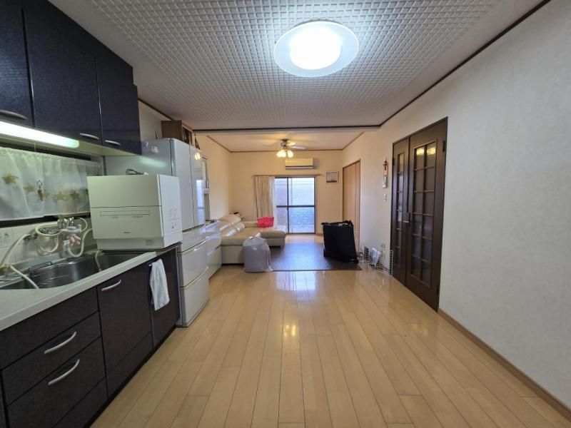 3LDK Detached House for Sale in Higashiosaka, Osaka - Thumbnail 3