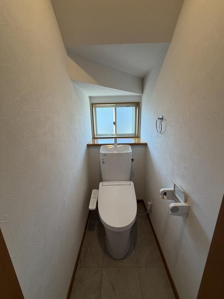 Renovated 4LDK All-Electric House for Sale in Izumisano, Osaka - Thumbnail 4