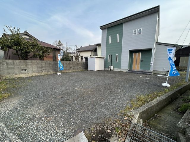 3LDK Renovated House in Tsuruga with Parking - Thumbnail 2