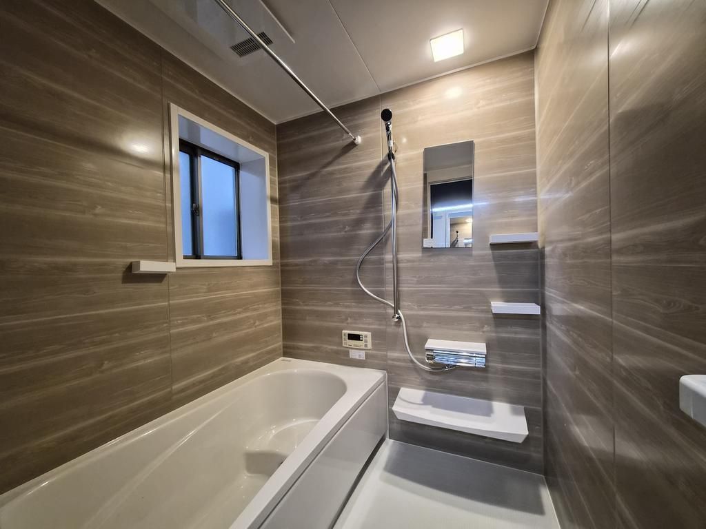 Renovated 3LDK House for Sale in Taisho Ward, Osaka - Thumbnail 3