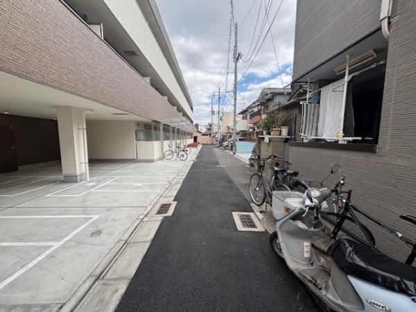 5DK Detached House for Sale near Nagase Station, Higashi-Osaka - Thumbnail 3