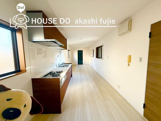 Renovated 1LDK House with Large Land and Garage in Akashi - Thumbnail 4