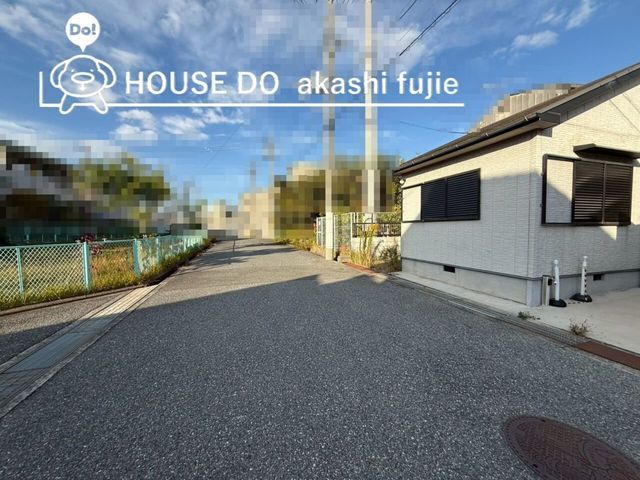 Renovated 1LDK House with Large Land and Garage in Akashi - Thumbnail 3