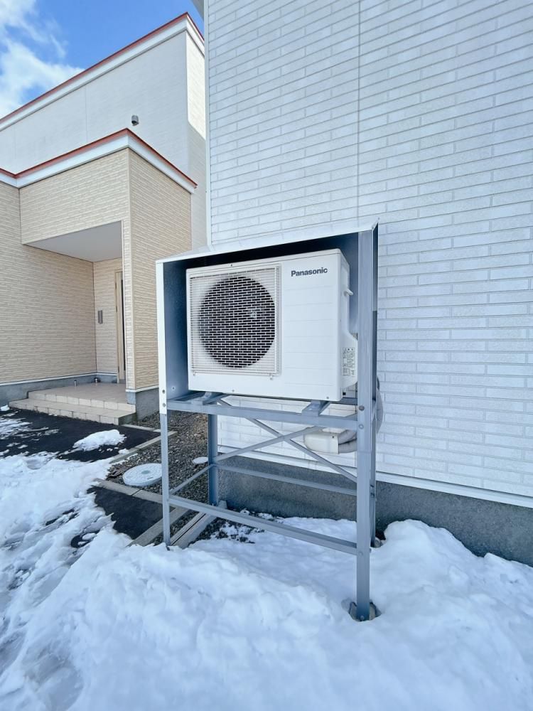 2018-Built 4LDK House in Tomakomai with 3 Parking Spaces - Thumbnail 2