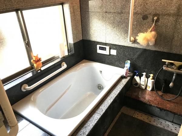 4LDK Steel House for Sale in Osaka's Konohana Ward - Thumbnail 3