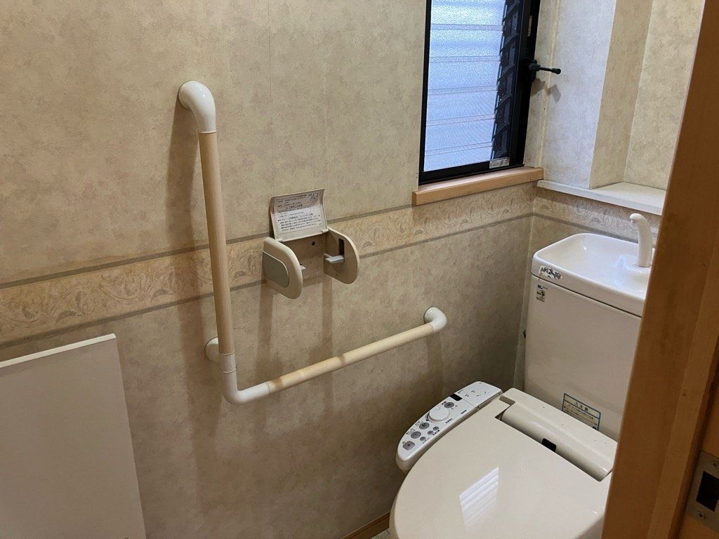 5LDK Detached House for Sale in Shijonawate, Osaka - Thumbnail 3