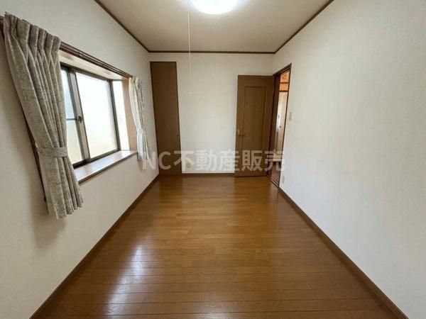 5LDK Steel-Framed House for Sale in Ikuno Ward, Osaka - Thumbnail 4