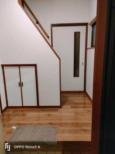 3DK Detached House with Shutter Garage near Higashi-Tengachaya Station - Thumbnail 2