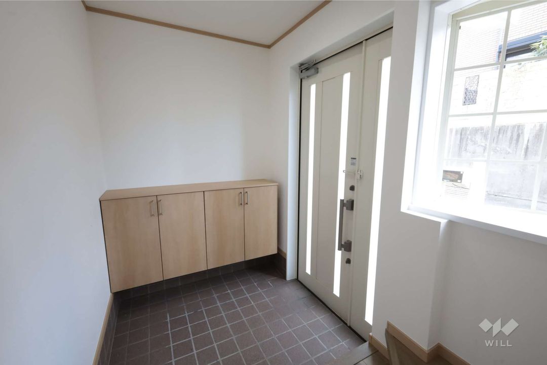 Renovated 4LDK House in Kobe Higashinada | Near Miki Station - Image 1