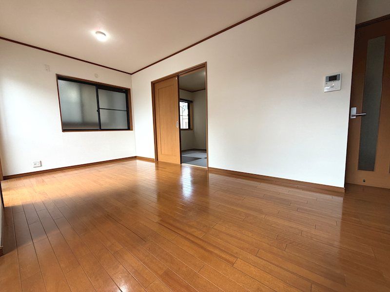 Renovated 5LDK House in Hirakata, Osaka | 2026 Update - Thumbnail 4