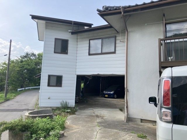 Spacious 7DK House in Chikuhoku Village with Large Land - Thumbnail 2