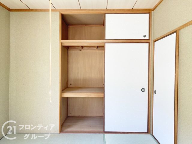 4LDK House with Large Garden in Kobe Tarumi Ward, Hyogo - Thumbnail 4