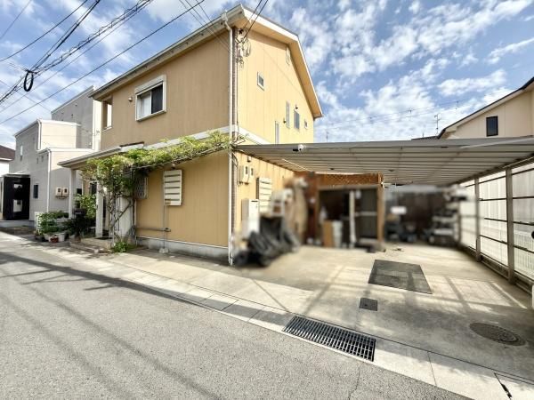 3LDK Used House for Sale in Yamatotakada, Nara - Thumbnail 2
