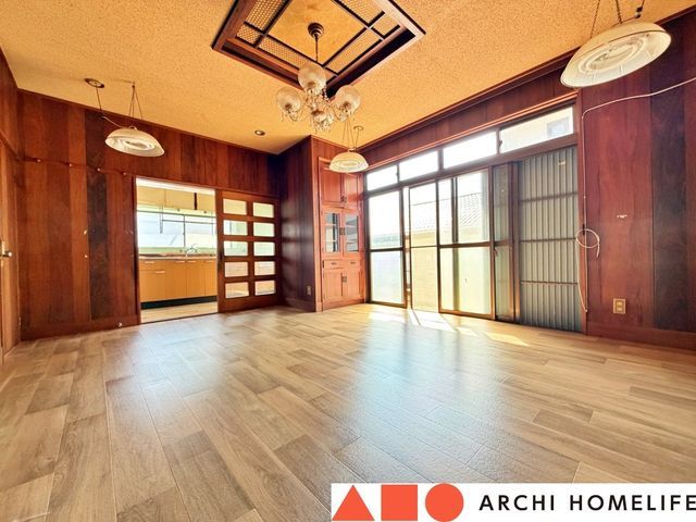 4LDK Detached House for Sale in Himeji, Hyogo - 3980000 JPY - Thumbnail 2