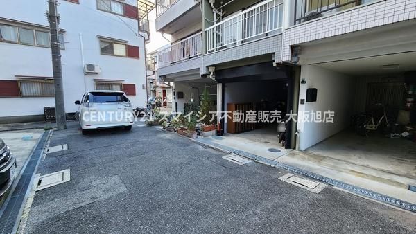 4DK Apartment for Sale in Moriguchi City, Osaka - Thumbnail 2