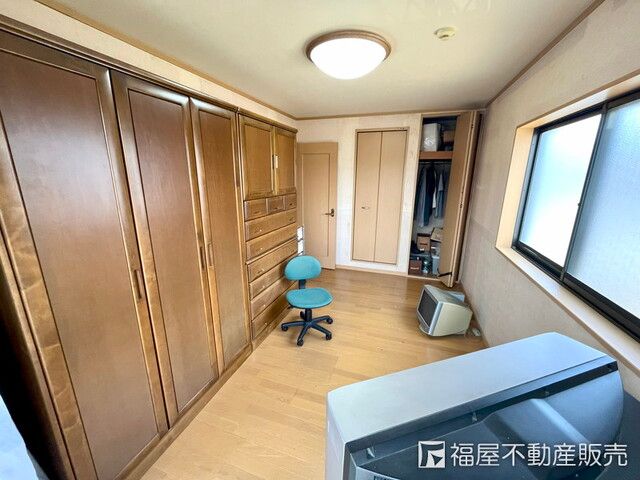 4LDK Steel-Framed House for Sale in Yao City, Osaka - Thumbnail 2