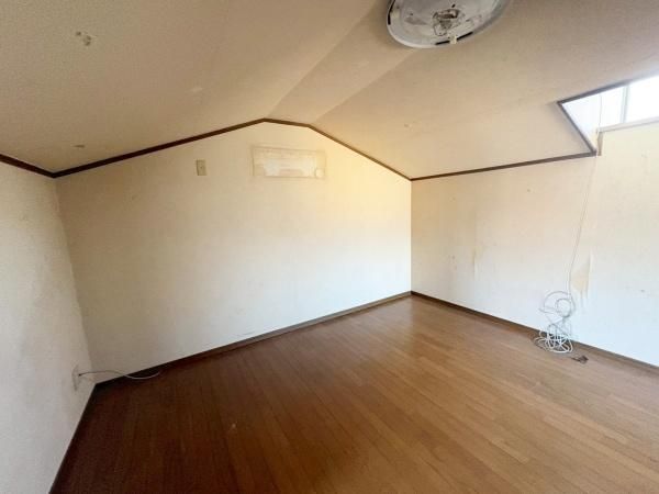 3DK Detached House for Sale in Nishinari, Osaka - 93.87 sqm - Thumbnail 4