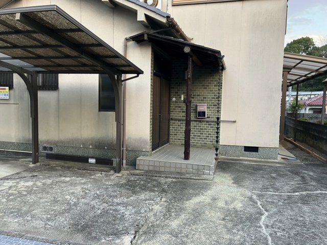 5LDK House for Sale in Yamazaki, Iwade City, Wakayama - Thumbnail 3