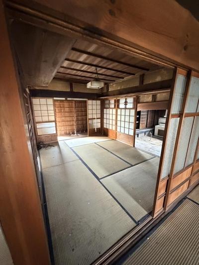 Historic 8K House for Sale in Yamatokoriyama, Nara — Balcony, Yamatokoriyama, Nara