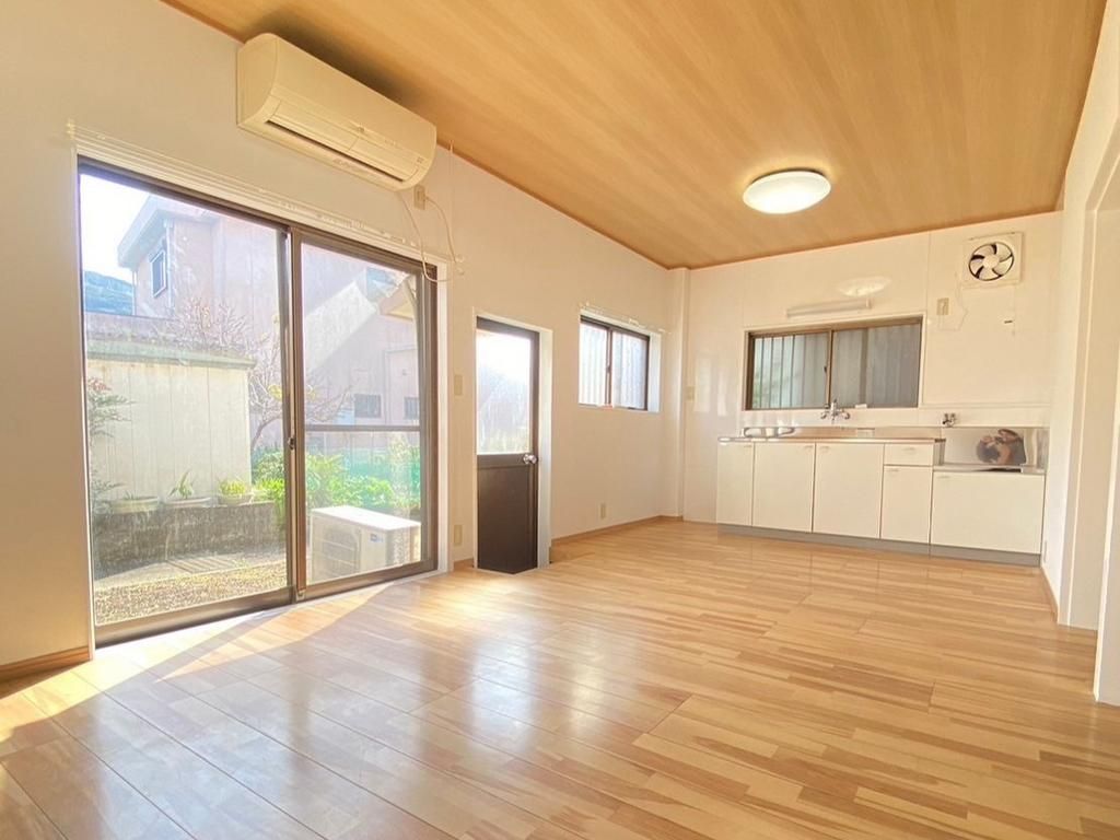 3LDK House for Sale in Yura-cho, Wakayama - 118 sqm - Thumbnail 2