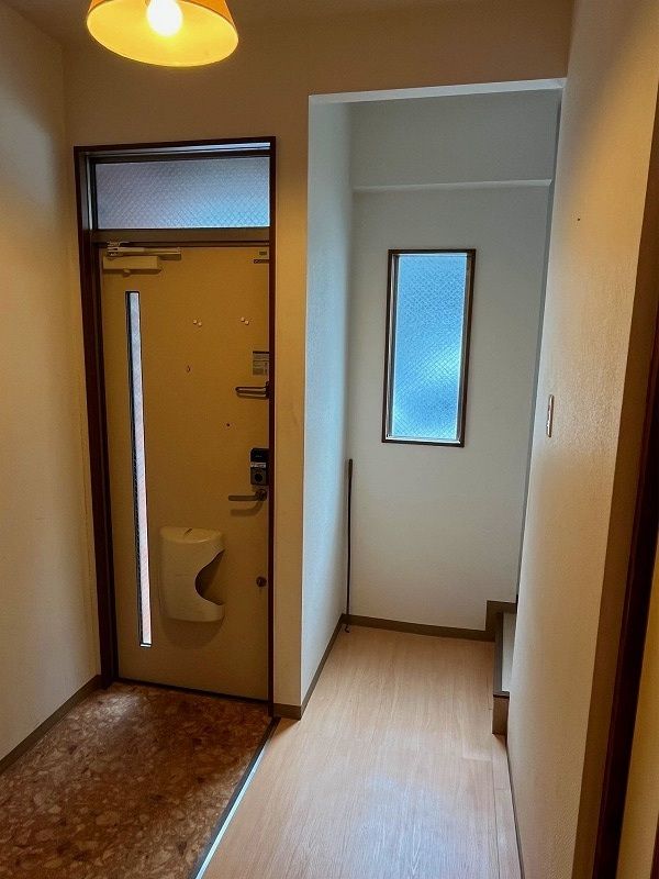 2LDK House for Sale in Tennoji-ku, Osaka - Thumbnail 2