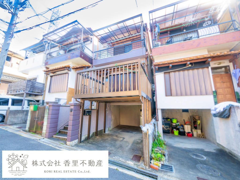4DK House for Sale in Hirakata, Osaka - 73.79 sqm - Thumbnail 3