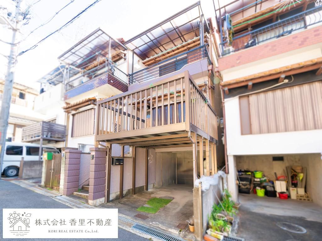 4DK House for Sale in Hirakata, Osaka - 73.79 sqm - Thumbnail 2