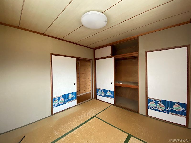 5DK House with Garden and Carport in Shimonoseki, Yamaguchi - Thumbnail 4