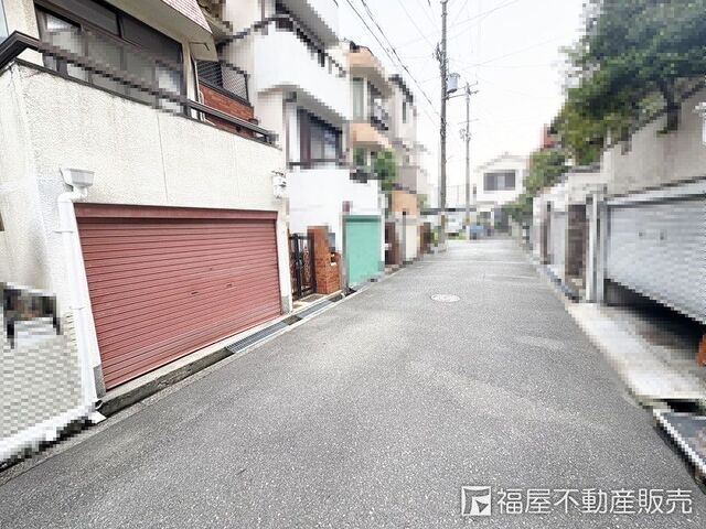 4DK Detached House for Sale in Kita Ward, Osaka - Thumbnail 2
