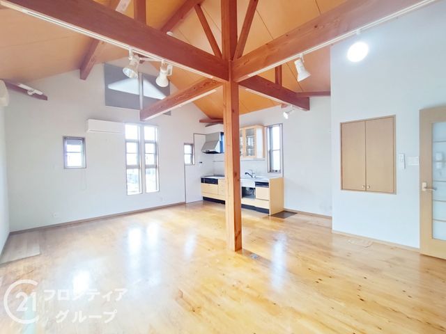 3LDK House for Sale in Jōyō, Kyoto - 105.65 sqm - Thumbnail 2