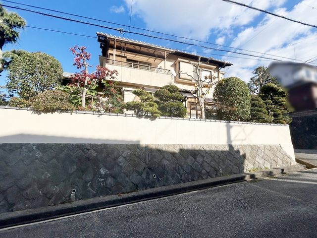 4SDK Corner-Plot House in Quiet Kobe Neighborhood | 126.69 sqm - Thumbnail 2