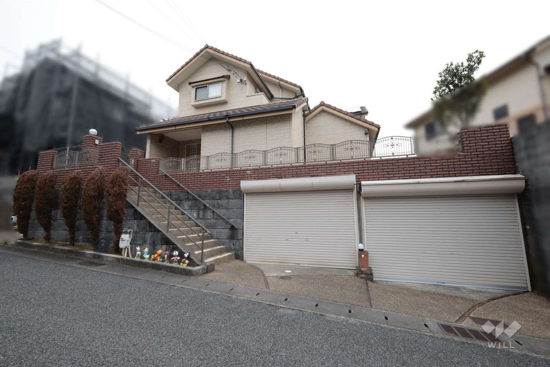 5LDK Solar-Powered House for Sale in Nishinomiya, Hyogo - Thumbnail 2
