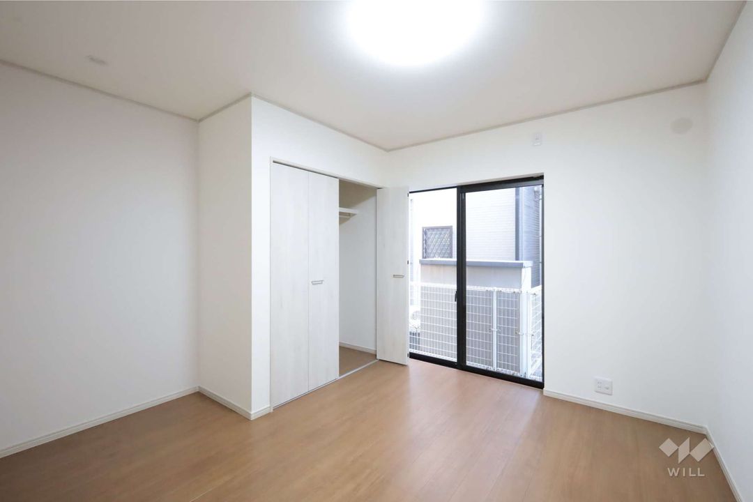 Renovated 4LDK House in Ibaraki, Osaka | Family Home Near Schools - Thumbnail 4